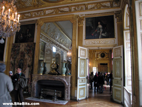 VERSAILLE